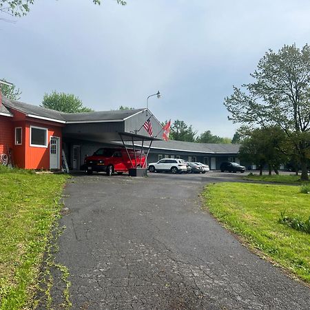 Nest Inn Watertown Kültér fotó